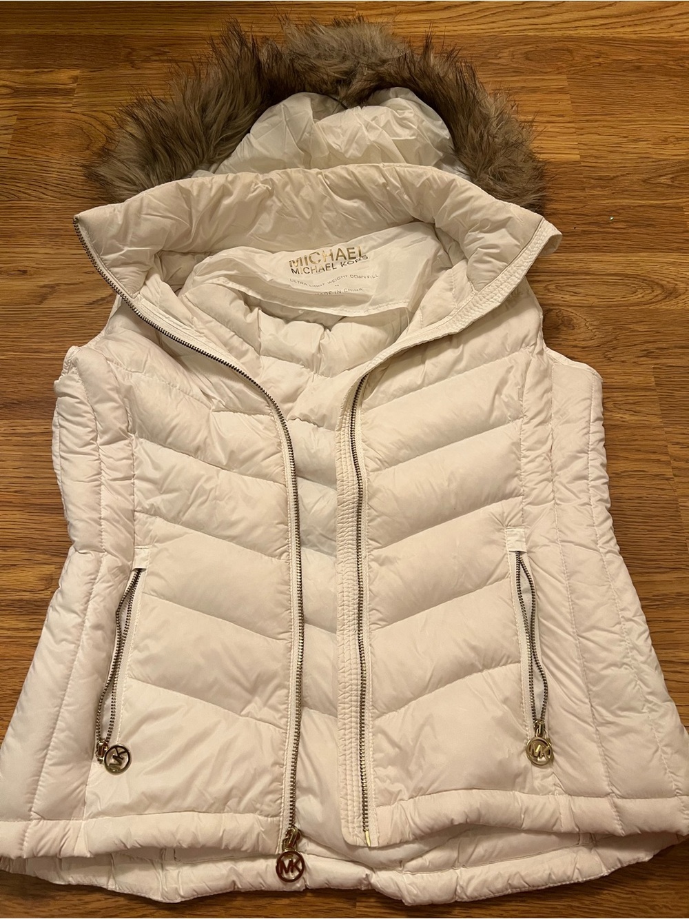 Michael Kors White Quilted Sleeveless Puffer Vest with Removable Trim Fur Hood.